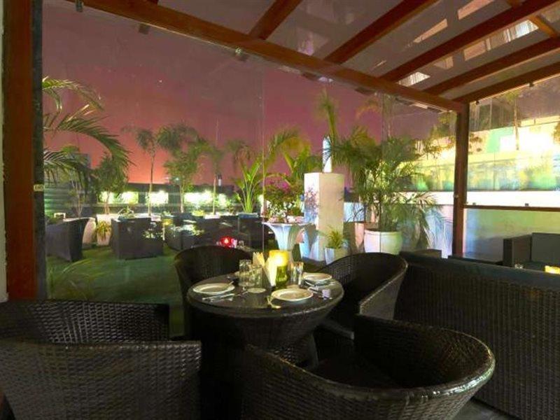Hotel Swaran Palace Δελχί Εξωτερικό φωτογραφία