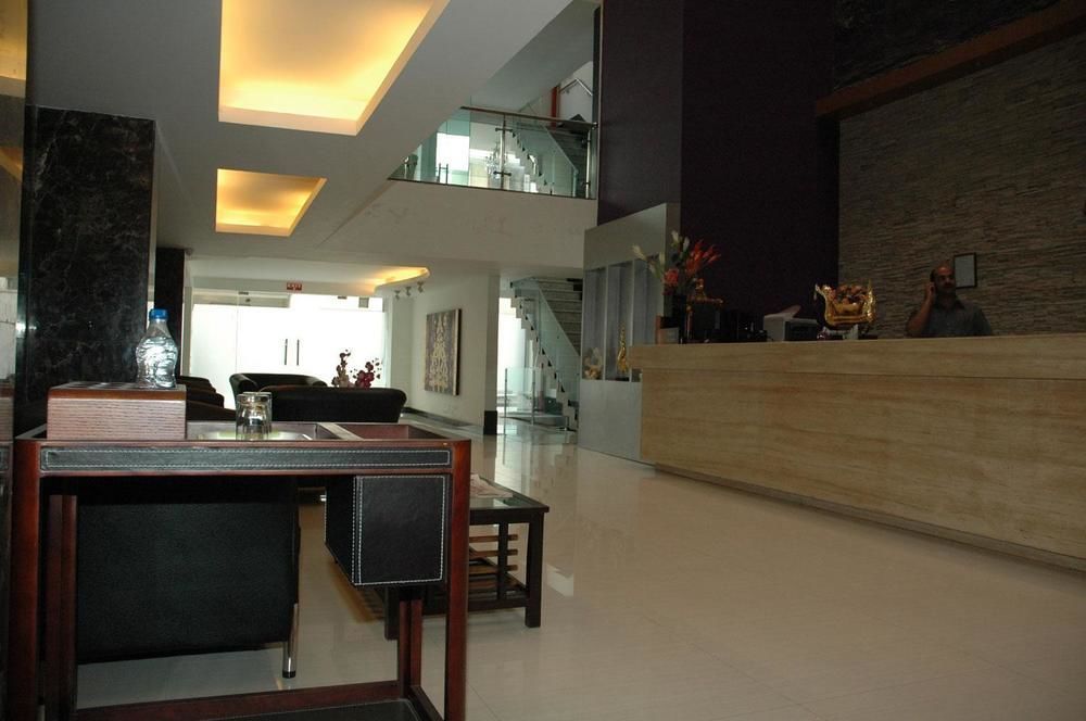 Hotel Swaran Palace Δελχί Εξωτερικό φωτογραφία