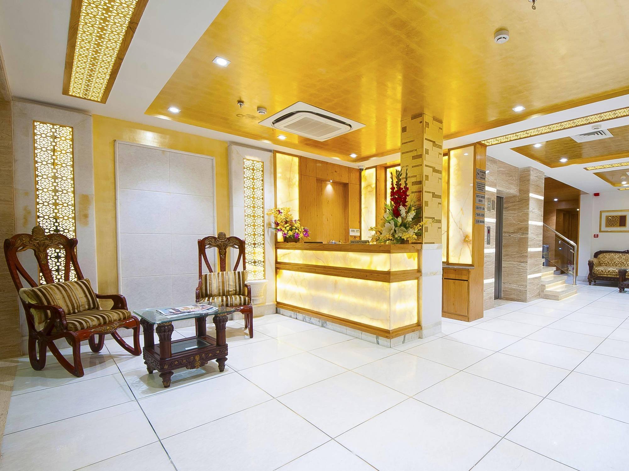Hotel Swaran Palace Δελχί Εξωτερικό φωτογραφία